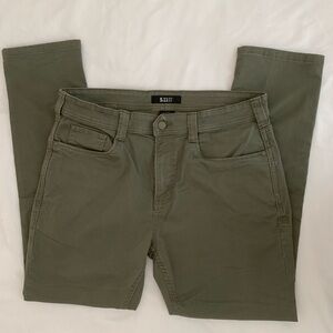 5.11 Tactical Defender-Flex Slim Pant 2.0 – Sage Green (74547)